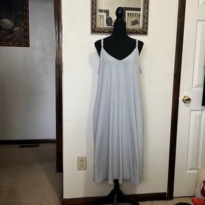 Maxi Dress (knee length)